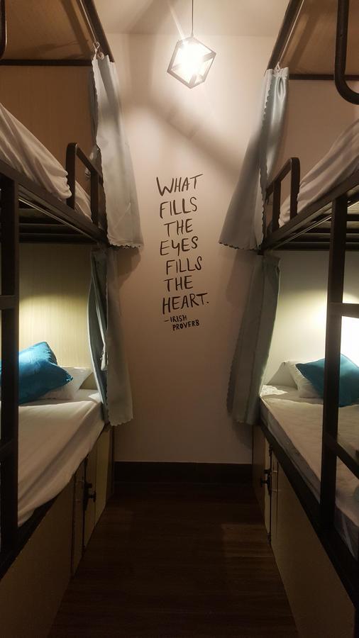 Capsule hotel Fedora
